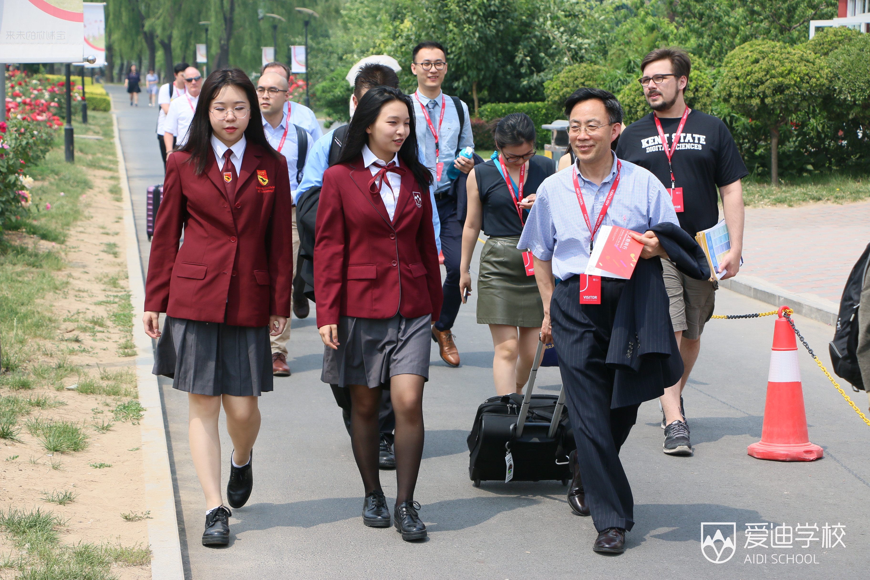 肯特州立大學教授團來訪愛迪學校解讀美國STEM教育