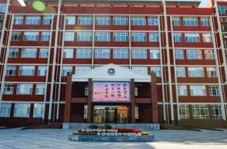 新東方國際雙語學校斯芬克藝術高中優勢和升學情況