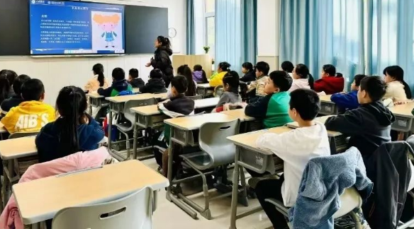北京新學道臨川學校國際部學費、住宿條件、入學考試等