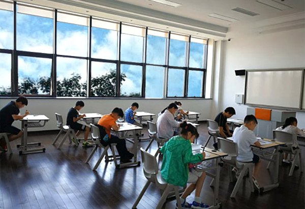 上海師范大學附屬第二外國語學校劍橋雙語部新生報到啦