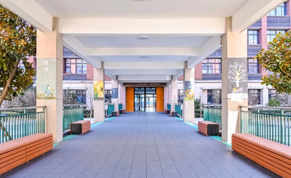 上海金山區楓葉學校