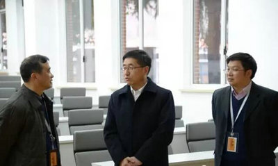 上海市外事辦代表團參觀交大國際化教育環境
