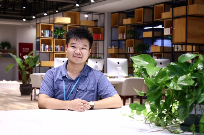 沈致遠 英語老師 畢業于愛丁堡大學TESOL專業，主攻方向為語言和學科聯合授課（CLIL），獲得理學碩士學位。雅思閱讀聽力滿分達人。曾在上海三所知名留學語言培訓機構擔任英語教師。