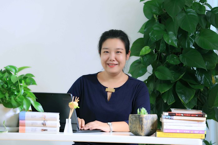 單帥 班主任 畢業于安陽師范學院英語專業，獲碩士學位。在校期間，獲得21世紀杯英語演講比賽河南賽區二等獎、河南省研究生英語演講比賽二等獎等榮譽。畢業后，先后任教于尼泊爾加德滿都大學附屬中學，美國北卡州公立高中。