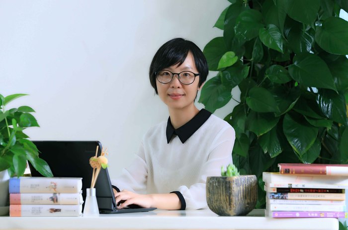范彥 國際部副主任 畢業于上海師范大學語言學及應用語言學專業，獲碩士學位。英語專業八級，曾赴英國雷丁大學參加TESOL學習，美國加利福尼亞大學洛杉磯分校參加升學指導培訓。有近十年國際課程管理與教學經驗。