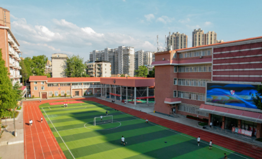 2024年武漢英中高級中學課程設置及學費參考
