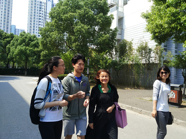 英國牛津大學Dr. Kim主任到訪我校看望高三西浦班學生